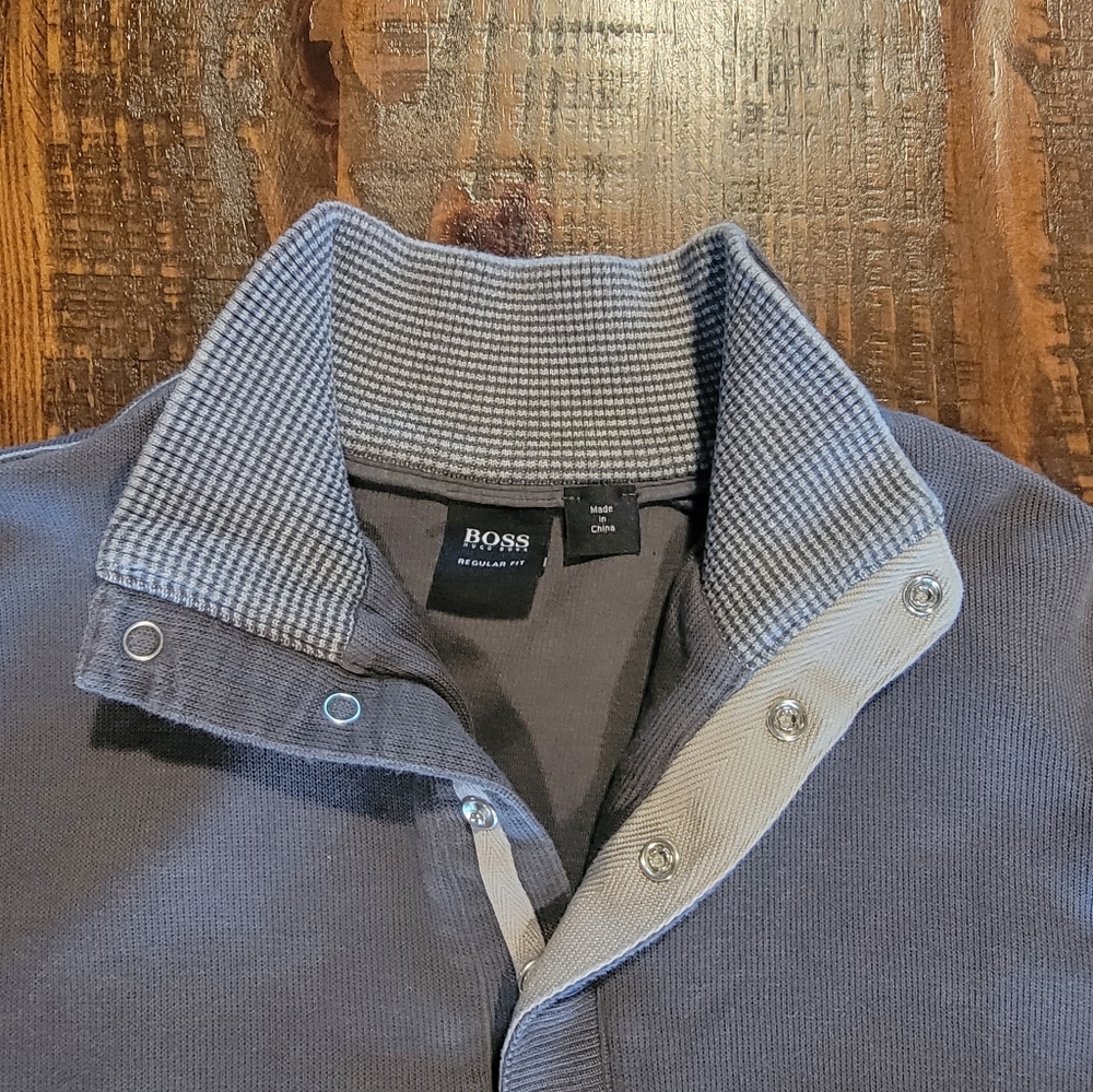 HUGO BOSS Men's 4 Button Pullover Sweater‎ Size M Gray - Picture 3 of 5